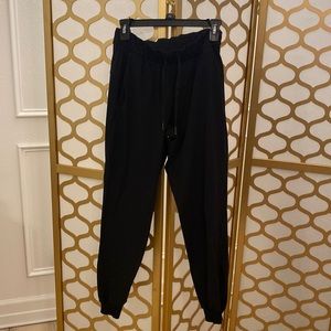 Lululemon joggers, black, great condition